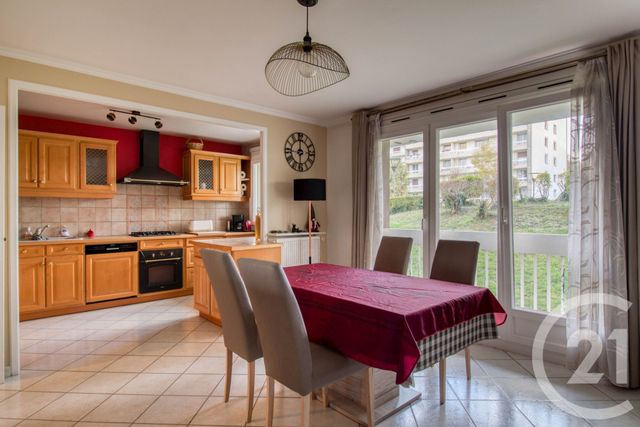 Appartement F5 à vendre - 5 pièces - 100.79 m2 - ERMONT - 95 - ILE-DE-FRANCE - Century 21 Auréa