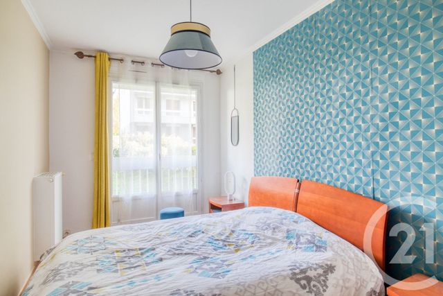 Appartement F5 à vendre - 5 pièces - 100.79 m2 - ERMONT - 95 - ILE-DE-FRANCE - Century 21 Auréa