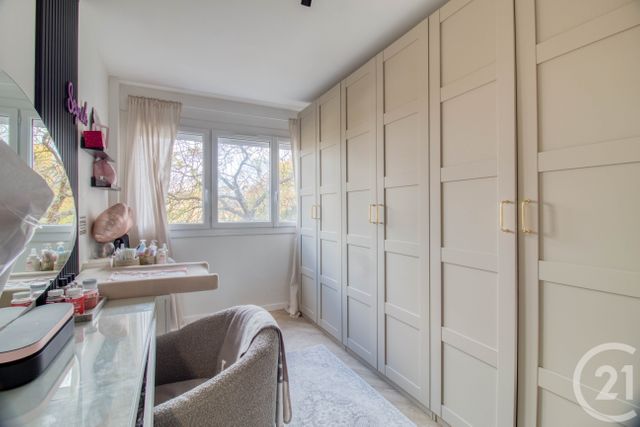 Appartement F3 à vendre - 3 pièces - 66.37 m2 - EPINAY SUR SEINE - 93 - ILE-DE-FRANCE - Century 21 Auréa