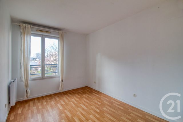 Appartement F3 à vendre - 3 pièces - 63.7 m2 - ST GRATIEN - 95 - ILE-DE-FRANCE - Century 21 Auréa