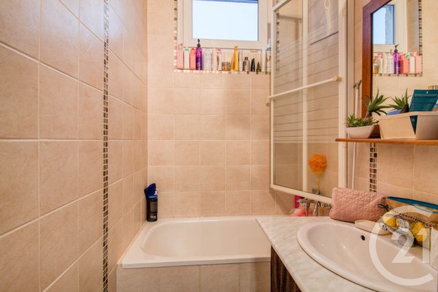 Appartement F2 à vendre - 2 pièces - 44.46 m2 - ERMONT - 95 - ILE-DE-FRANCE - Century 21 Auréa