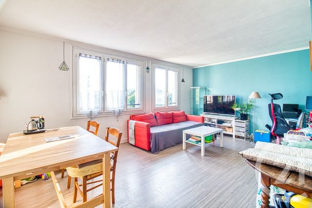 Appartement F3 à vendre - 3 pièces - 60.77 m2 - ERMONT - 95 - ILE-DE-FRANCE - Century 21 Auréa