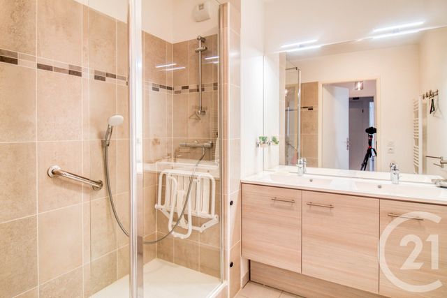 Appartement F3 à vendre - 3 pièces - 58.41 m2 - ERMONT - 95 - ILE-DE-FRANCE - Century 21 Auréa