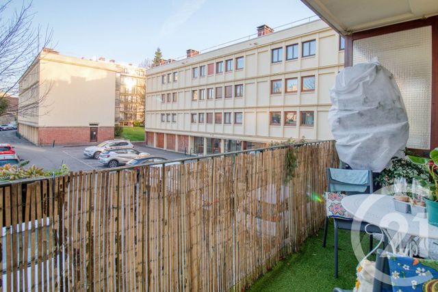 Appartement F3 à vendre - 3 pièces - 57.42 m2 - LE PLESSIS BOUCHARD - 95 - ILE-DE-FRANCE - Century 21 Auréa