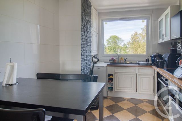 Appartement F4 à vendre - 4 pièces - 81.88 m2 - ERMONT - 95 - ILE-DE-FRANCE - Century 21 Auréa