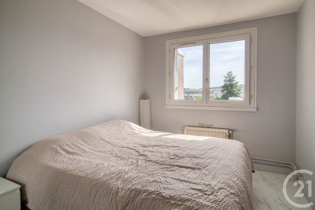 Appartement F4 à vendre - 4 pièces - 81.88 m2 - ERMONT - 95 - ILE-DE-FRANCE - Century 21 Auréa