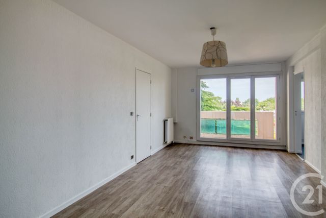 Appartement F4 à vendre - 4 pièces - 79.78 m2 - EPINAY SUR SEINE - 93 - ILE-DE-FRANCE - Century 21 Auréa