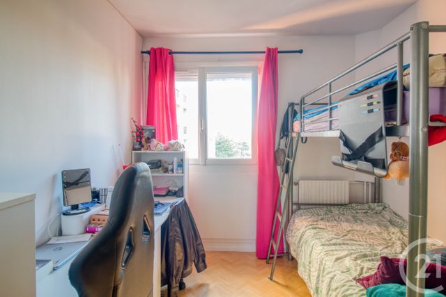 Appartement F4 à vendre - 4 pièces - 79.78 m2 - EPINAY SUR SEINE - 93 - ILE-DE-FRANCE - Century 21 Auréa