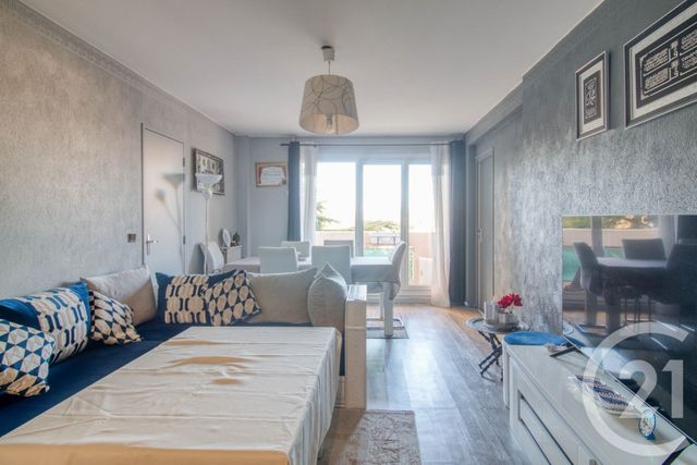 Appartement F4 à vendre - 4 pièces - 79.78 m2 - EPINAY SUR SEINE - 93 - ILE-DE-FRANCE - Century 21 Auréa