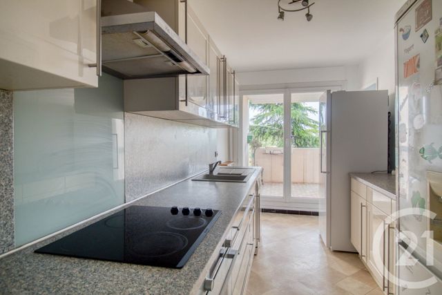 Appartement F4 à vendre - 4 pièces - 79.78 m2 - EPINAY SUR SEINE - 93 - ILE-DE-FRANCE - Century 21 Auréa