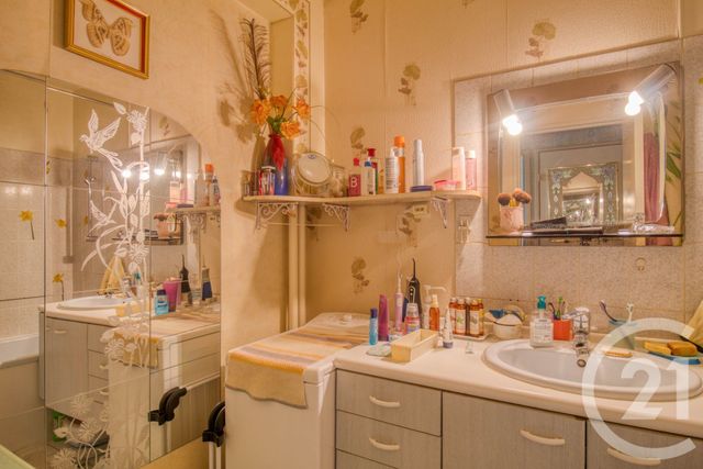 Appartement F3 à vendre - 3 pièces - 71.59 m2 - ERMONT - 95 - ILE-DE-FRANCE - Century 21 Auréa