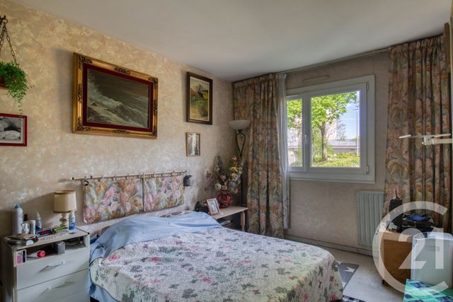 Appartement F3 à vendre - 3 pièces - 71.59 m2 - ERMONT - 95 - ILE-DE-FRANCE - Century 21 Auréa