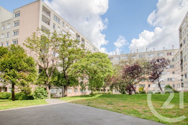 Appartement F3 à vendre - 3 pièces - 64.9 m2 - ST GRATIEN - 95 - ILE-DE-FRANCE - Century 21 Auréa