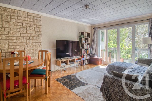 Appartement F3 à vendre ST GRATIEN