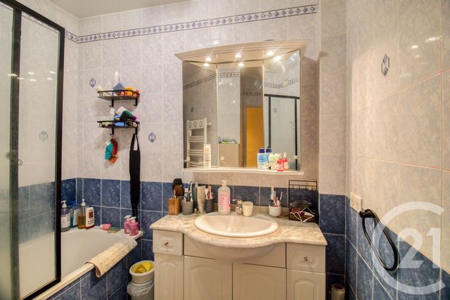 Appartement F4 à vendre - 4 pièces - 88.2 m2 - ERMONT - 95 - ILE-DE-FRANCE - Century 21 Auréa