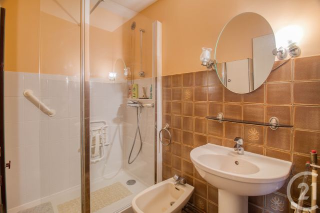 Appartement F4 à vendre - 4 pièces - 89.25 m2 - ERMONT - 95 - ILE-DE-FRANCE - Century 21 Auréa