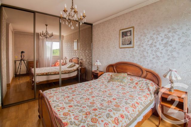 Appartement F4 à vendre - 4 pièces - 79.11 m2 - LE PLESSIS BOUCHARD - 95 - ILE-DE-FRANCE - Century 21 Auréa