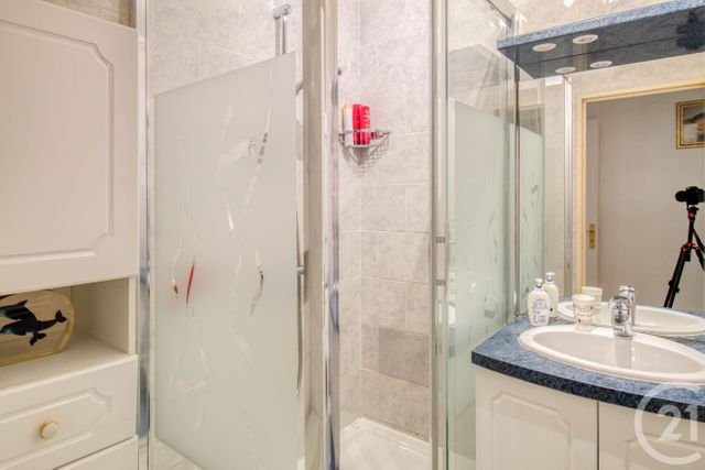 Appartement F4 à vendre - 4 pièces - 79.02 m2 - LE PLESSIS BOUCHARD - 95 - ILE-DE-FRANCE - Century 21 Auréa