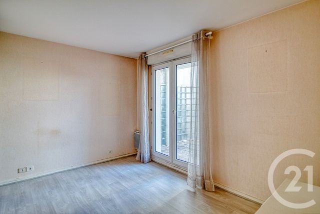 Appartement F2 à vendre - 2 pièces - 52.0 m2 - ERMONT - 95 - ILE-DE-FRANCE - Century 21 Auréa