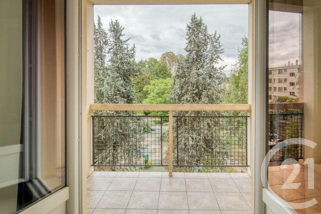 Appartement F3 à louer - 3 pièces - 54.19 m2 - ERMONT - 95 - ILE-DE-FRANCE - Century 21 Auréa