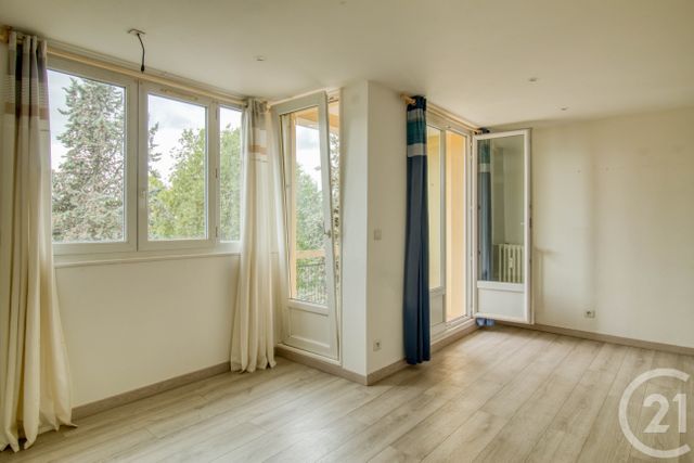 Appartement F3 à louer - 3 pièces - 54.19 m2 - ERMONT - 95 - ILE-DE-FRANCE - Century 21 Auréa