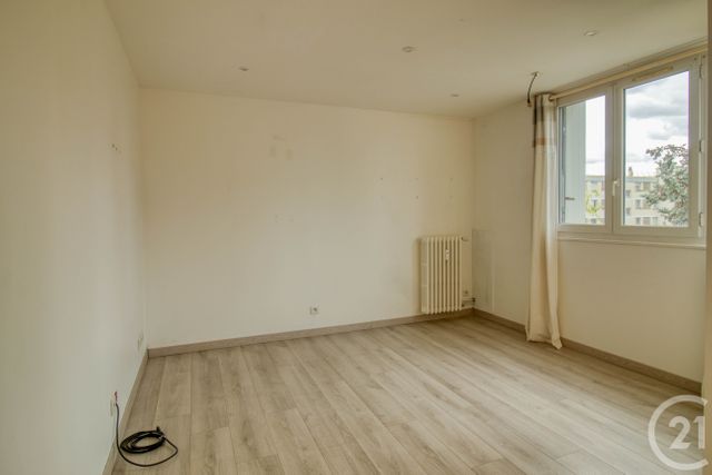 Appartement F3 à louer - 3 pièces - 54.19 m2 - ERMONT - 95 - ILE-DE-FRANCE - Century 21 Auréa