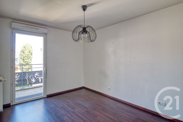 Appartement F3 à louer - 3 pièces - 66.58 m2 - ERMONT - 95 - ILE-DE-FRANCE - Century 21 Auréa