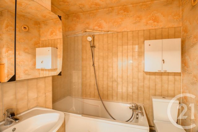 Appartement Duplex à vendre - 4 pièces - 74.35 m2 - ERMONT - 95 - ILE-DE-FRANCE - Century 21 Auréa