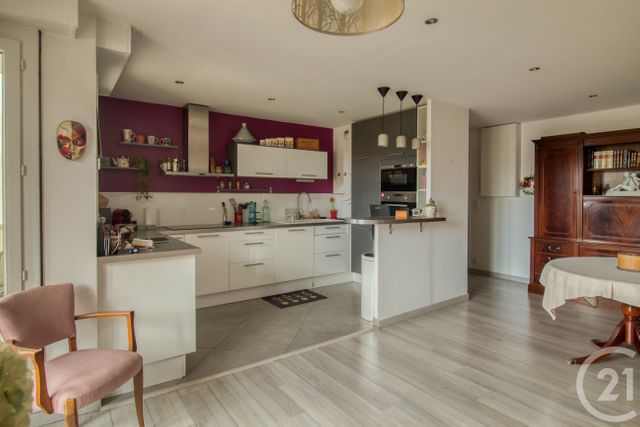 Appartement T3 à vendre - 3 pièces - 62.09 m2 - ERMONT - 95 - ILE-DE-FRANCE - Century 21 Auréa