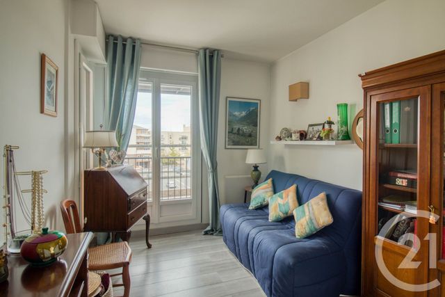 Appartement T3 à vendre - 3 pièces - 62.09 m2 - ERMONT - 95 - ILE-DE-FRANCE - Century 21 Auréa