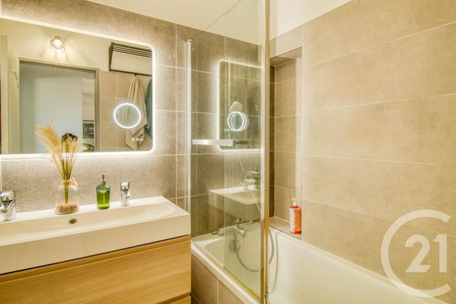 Appartement F5 à vendre - 5 pièces - 78.1 m2 - ERMONT - 95 - ILE-DE-FRANCE - Century 21 Auréa