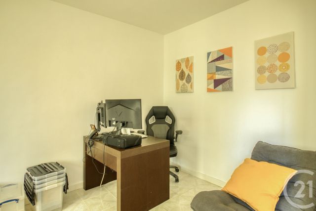 Appartement F3 à louer - 3 pièces - 55.1 m2 - ERMONT - 95 - ILE-DE-FRANCE - Century 21 Auréa