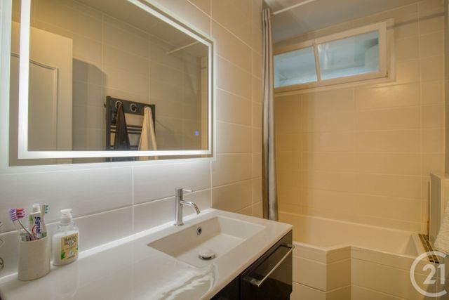 Appartement F3 à louer - 3 pièces - 55.1 m2 - ERMONT - 95 - ILE-DE-FRANCE - Century 21 Auréa