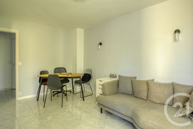 Appartement F3 à louer - 3 pièces - 55.1 m2 - ERMONT - 95 - ILE-DE-FRANCE - Century 21 Auréa