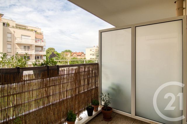 Appartement F2 à vendre - 2 pièces - 39.45 m2 - ERMONT - 95 - ILE-DE-FRANCE - Century 21 Auréa