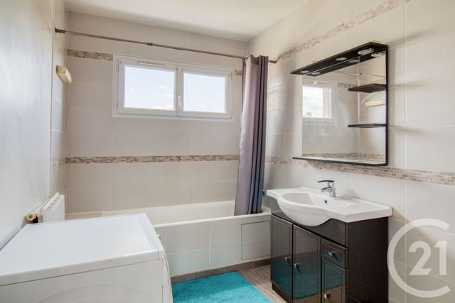 Appartement F4 à vendre - 4 pièces - 87.05 m2 - ERMONT - 95 - ILE-DE-FRANCE - Century 21 Auréa