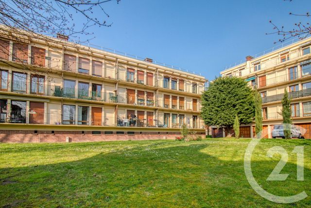 Appartement F3 à vendre - 3 pièces - 56.3 m2 - LE PLESSIS BOUCHARD - 95 - ILE-DE-FRANCE - Century 21 Auréa