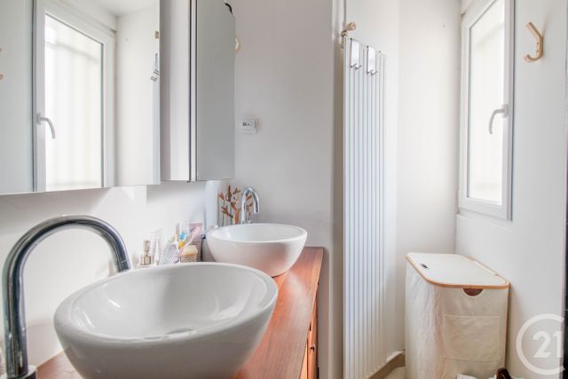 Appartement F3 à vendre - 3 pièces - 70.45 m2 - ERMONT - 95 - ILE-DE-FRANCE - Century 21 Auréa