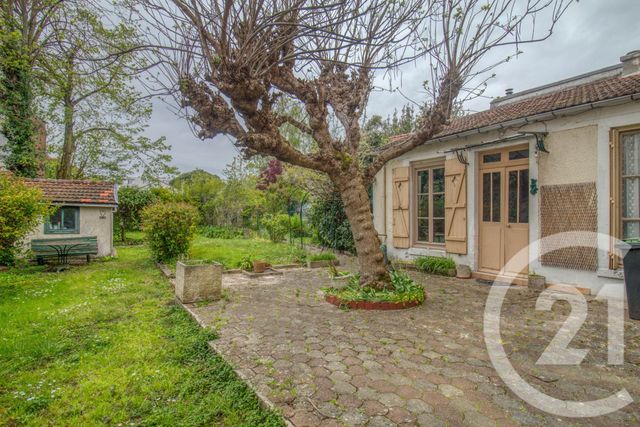 maison à vendre - 9 pièces - 194.0 m2 - ERMONT - 95 - ILE-DE-FRANCE - Century 21 Auréa